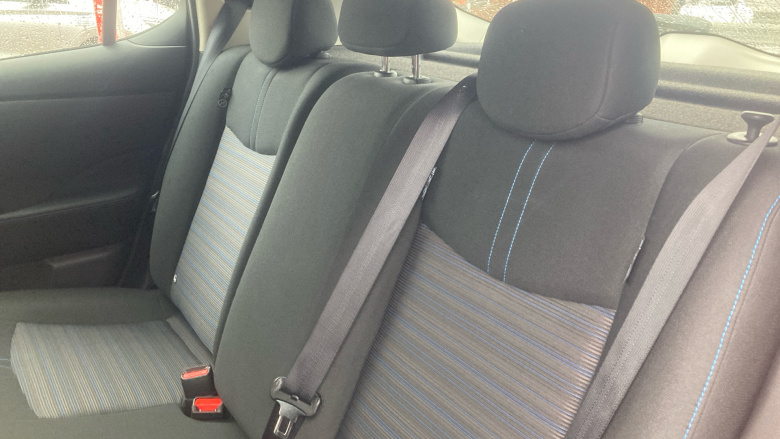 Nissan LEAF 110kW Acenta 39kWh 5dr Auto Electric Hatchback